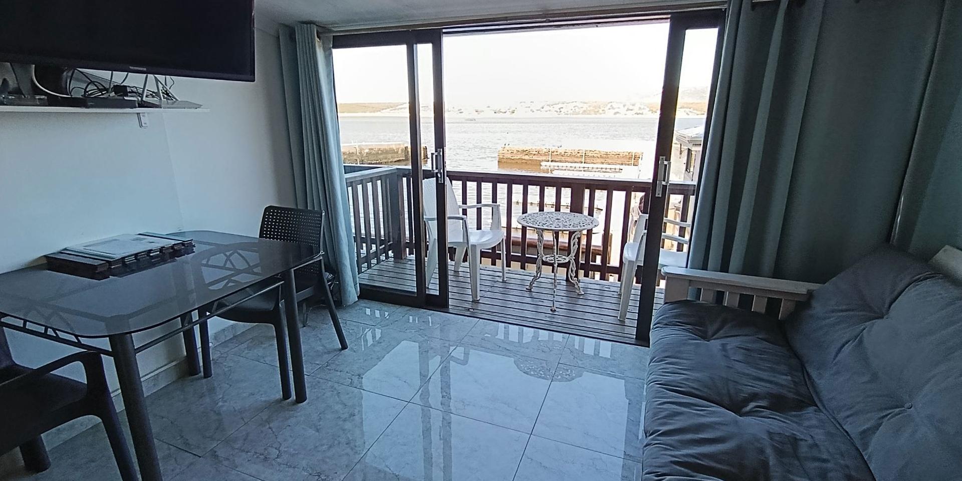 Image 2 of 6