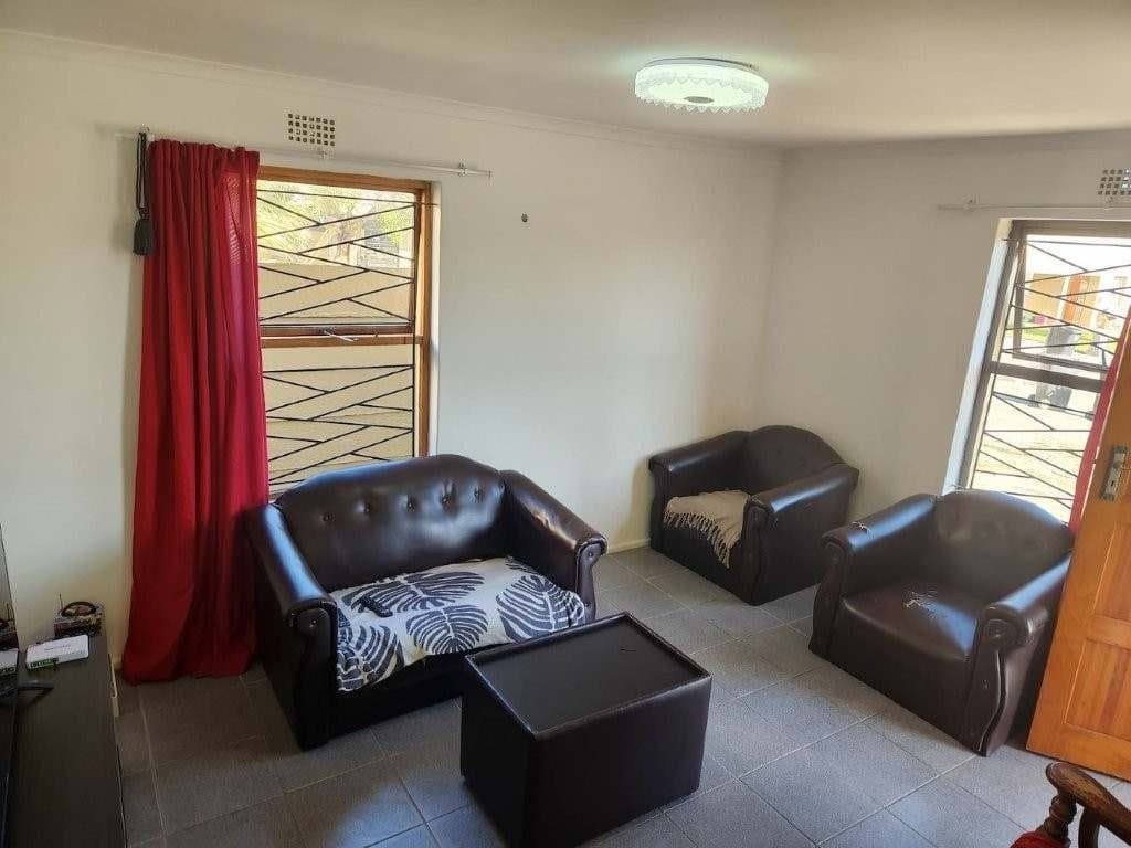Image 4 of 6
