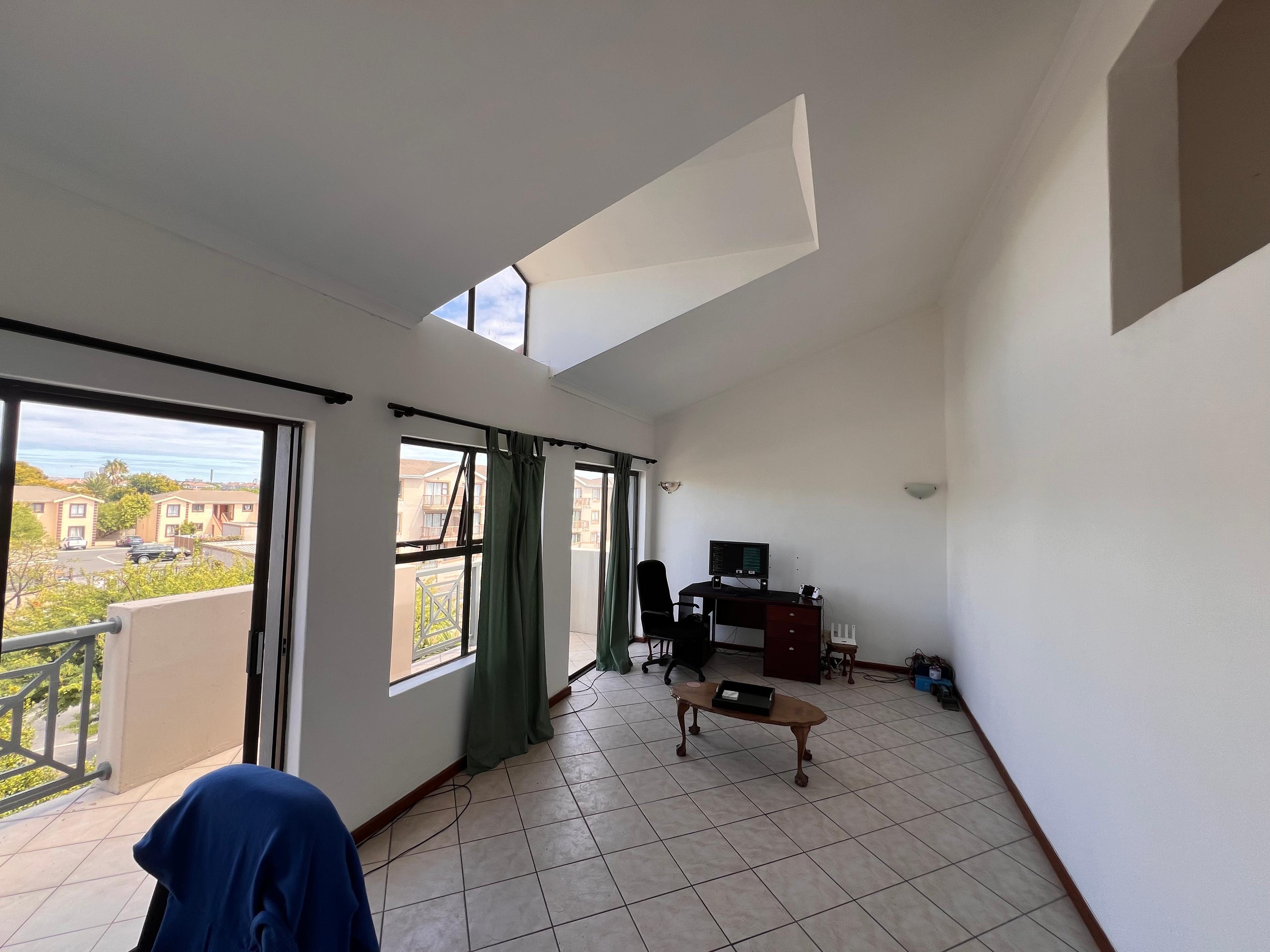 Image 2 of 6
