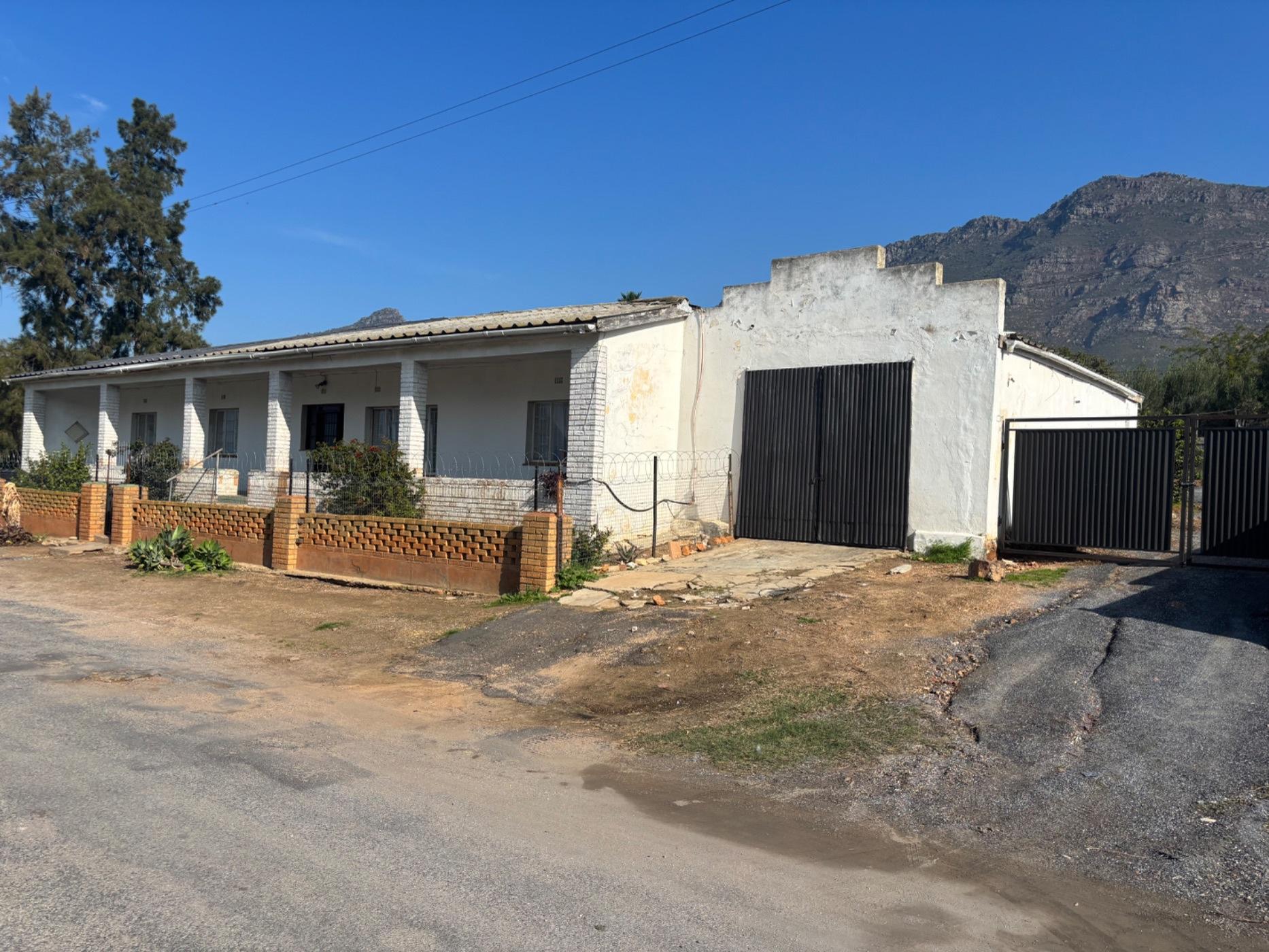 Image 4 of 6