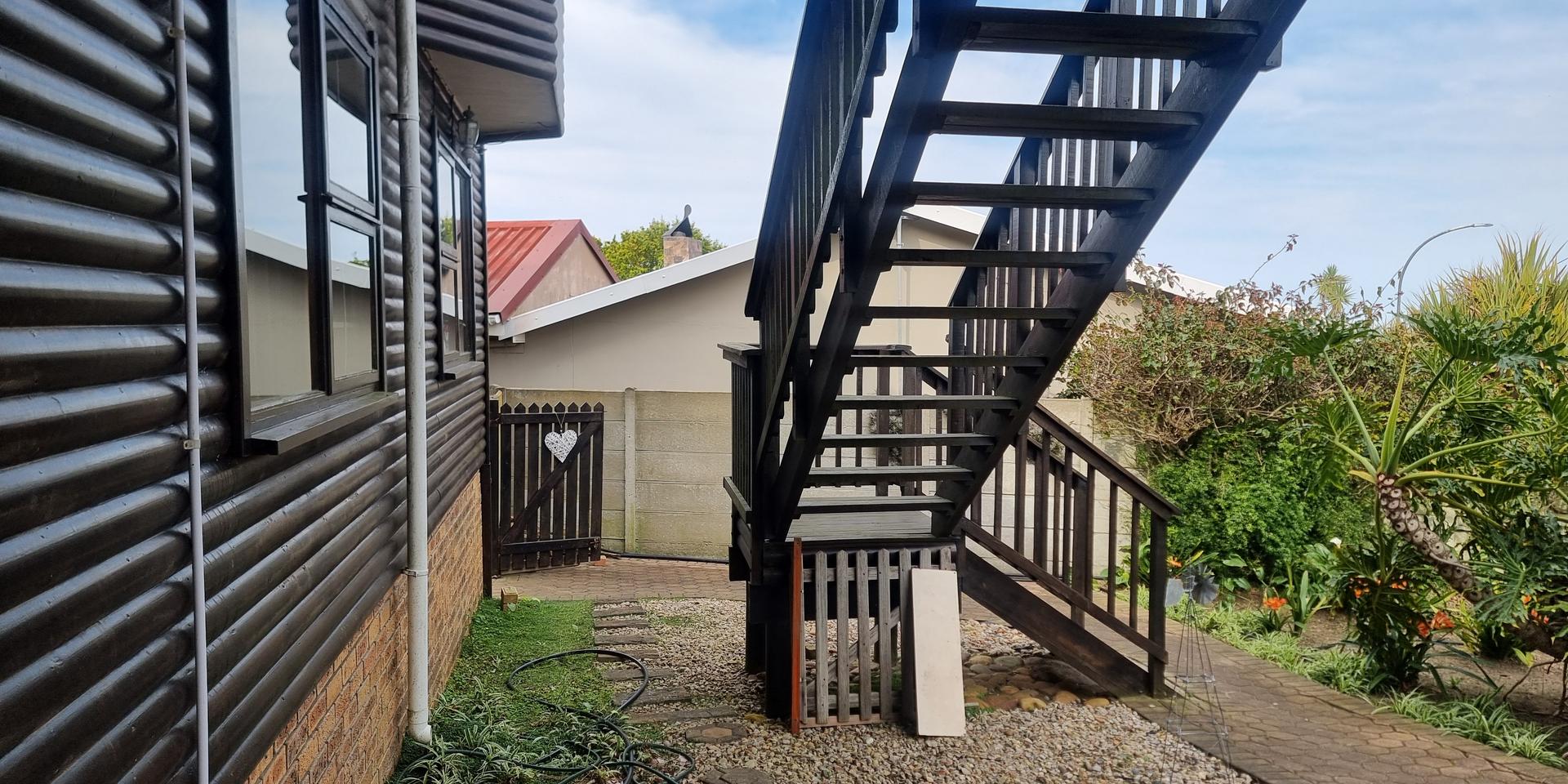 Image 4 of 6