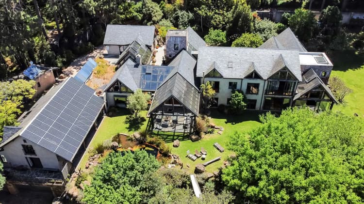 Main property image