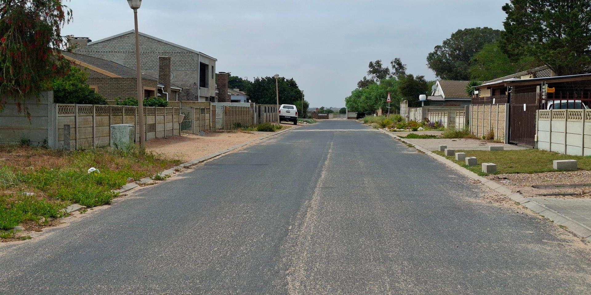 Image 4 of 6