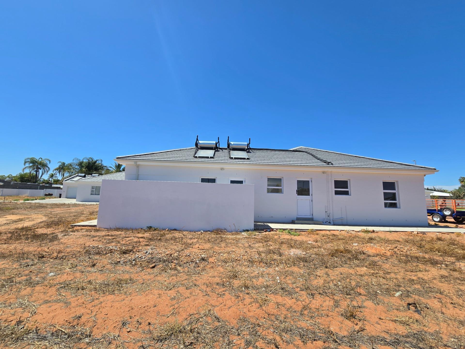 Image 3 of 6