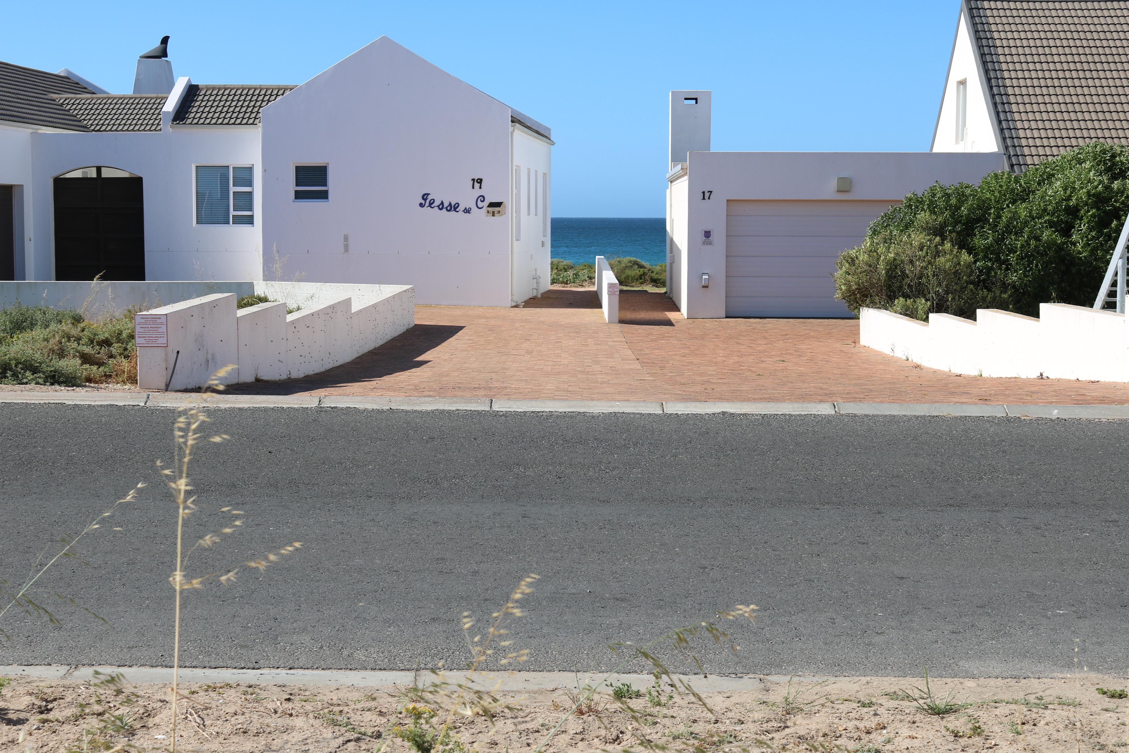 Image 3 of 6