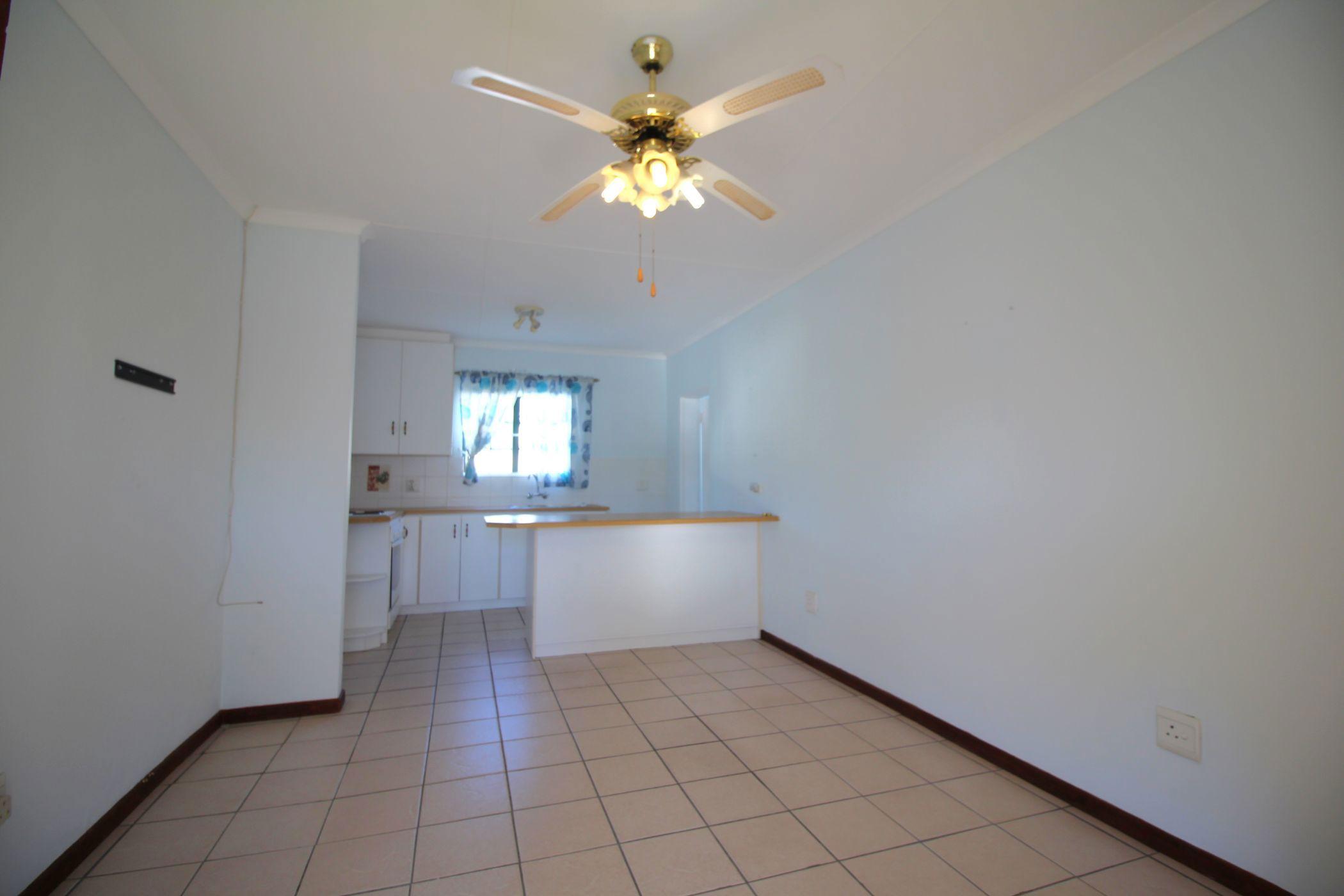 Image 4 of 6