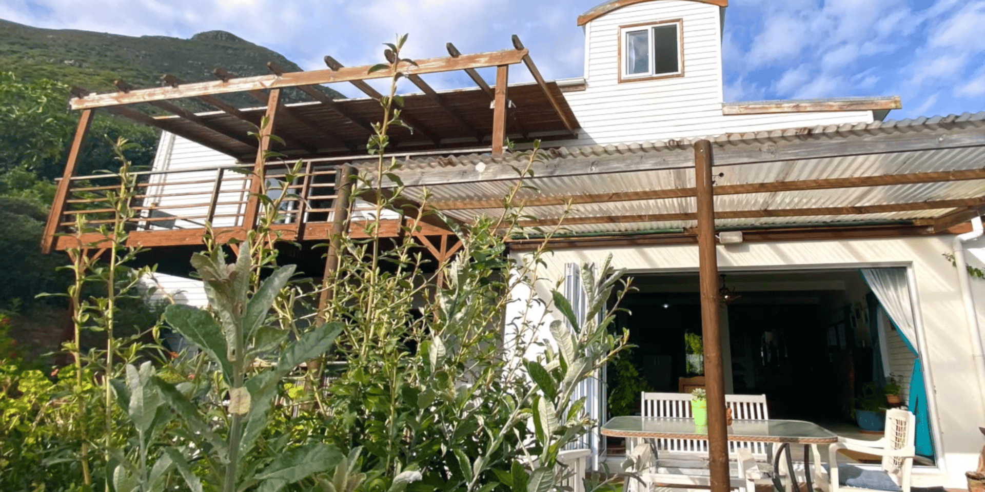 Image 4 of 6