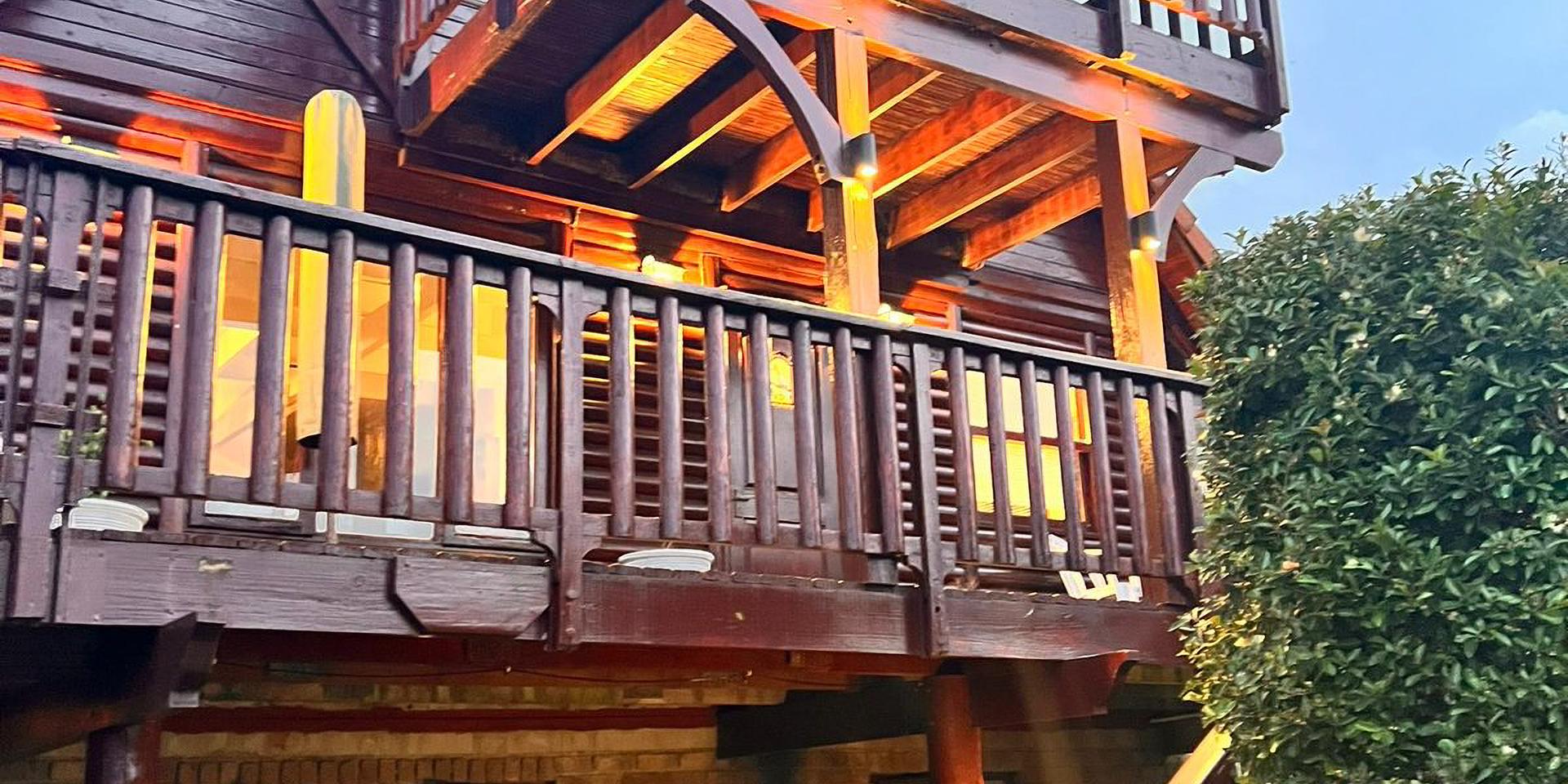 Image 3 of 6