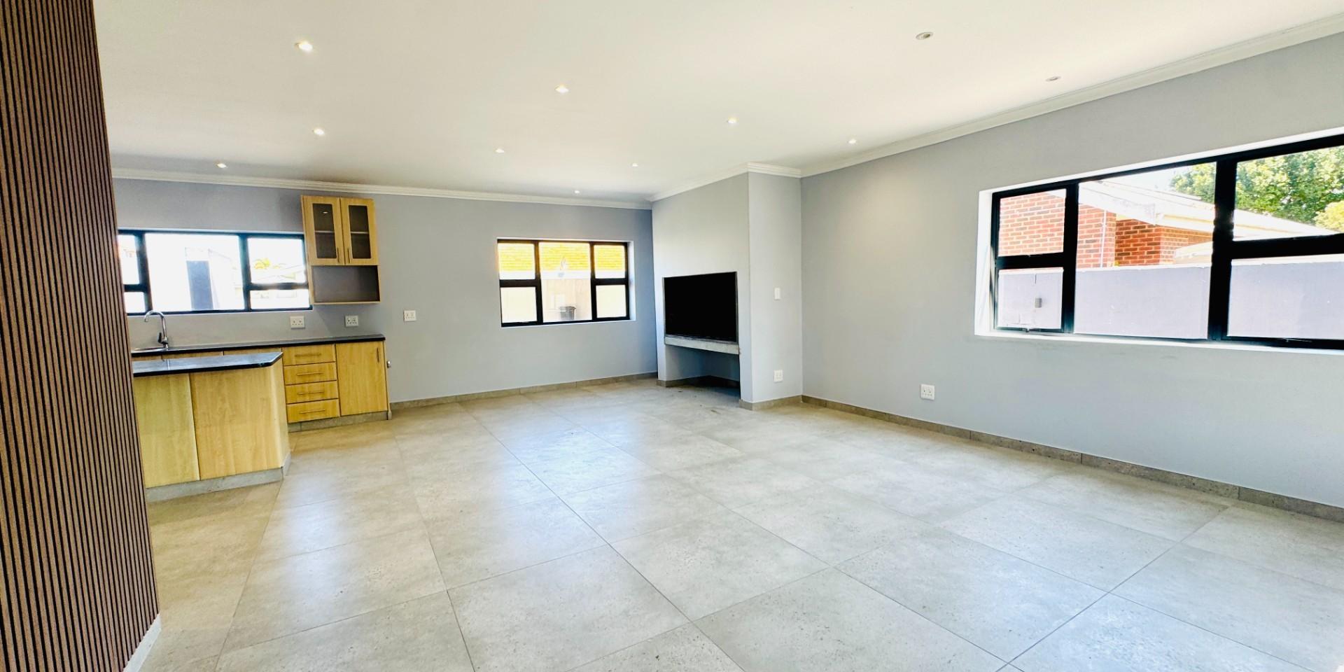 Image 5 of 6