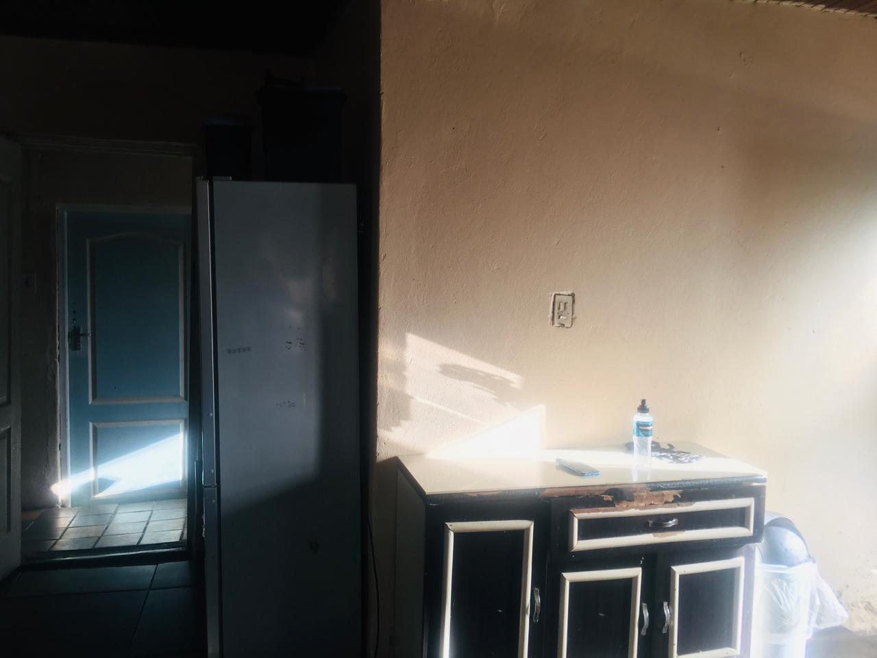 Image 5 of 6