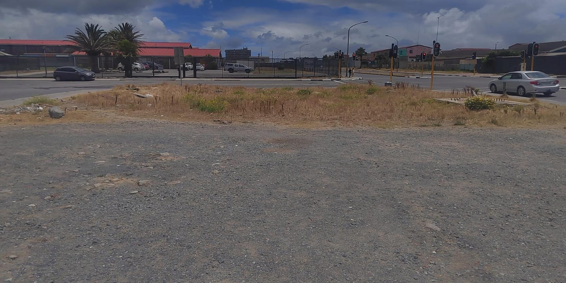 Image 4 of 6
