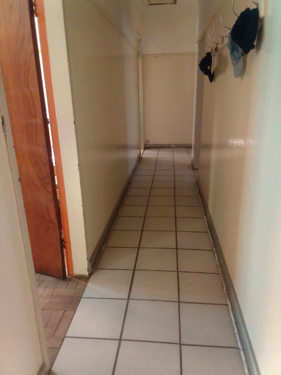 Image 2 of 6