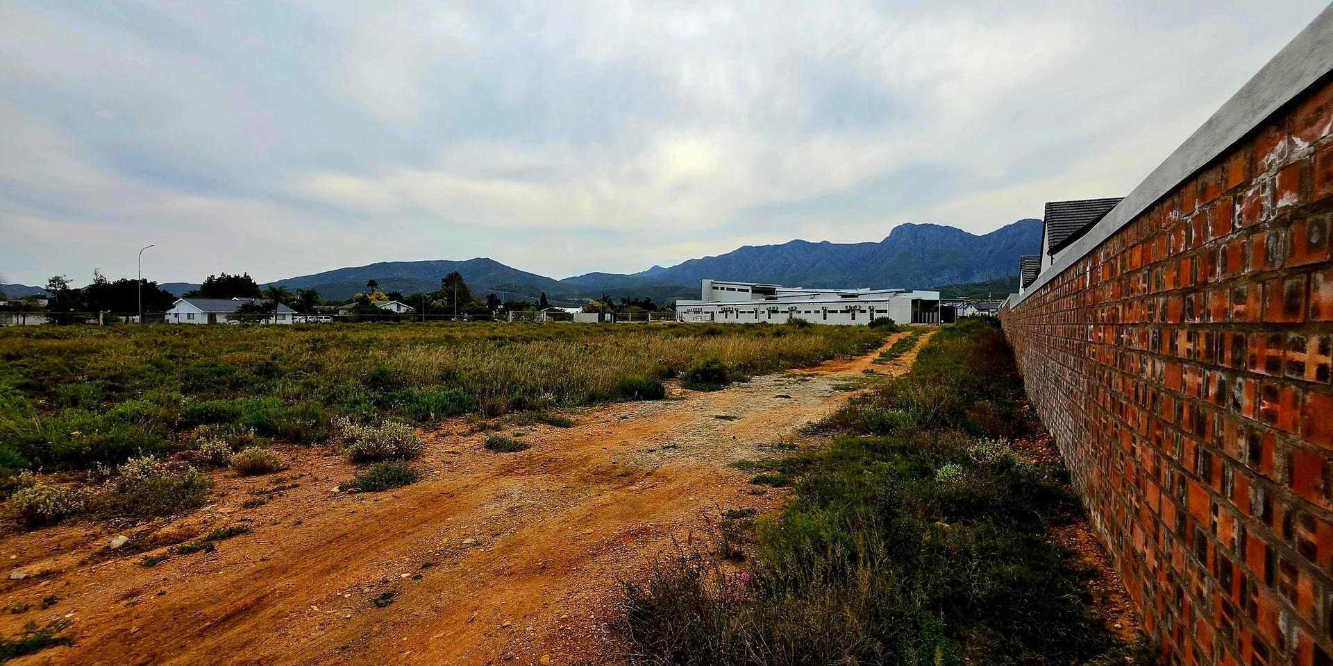Image 4 of 6