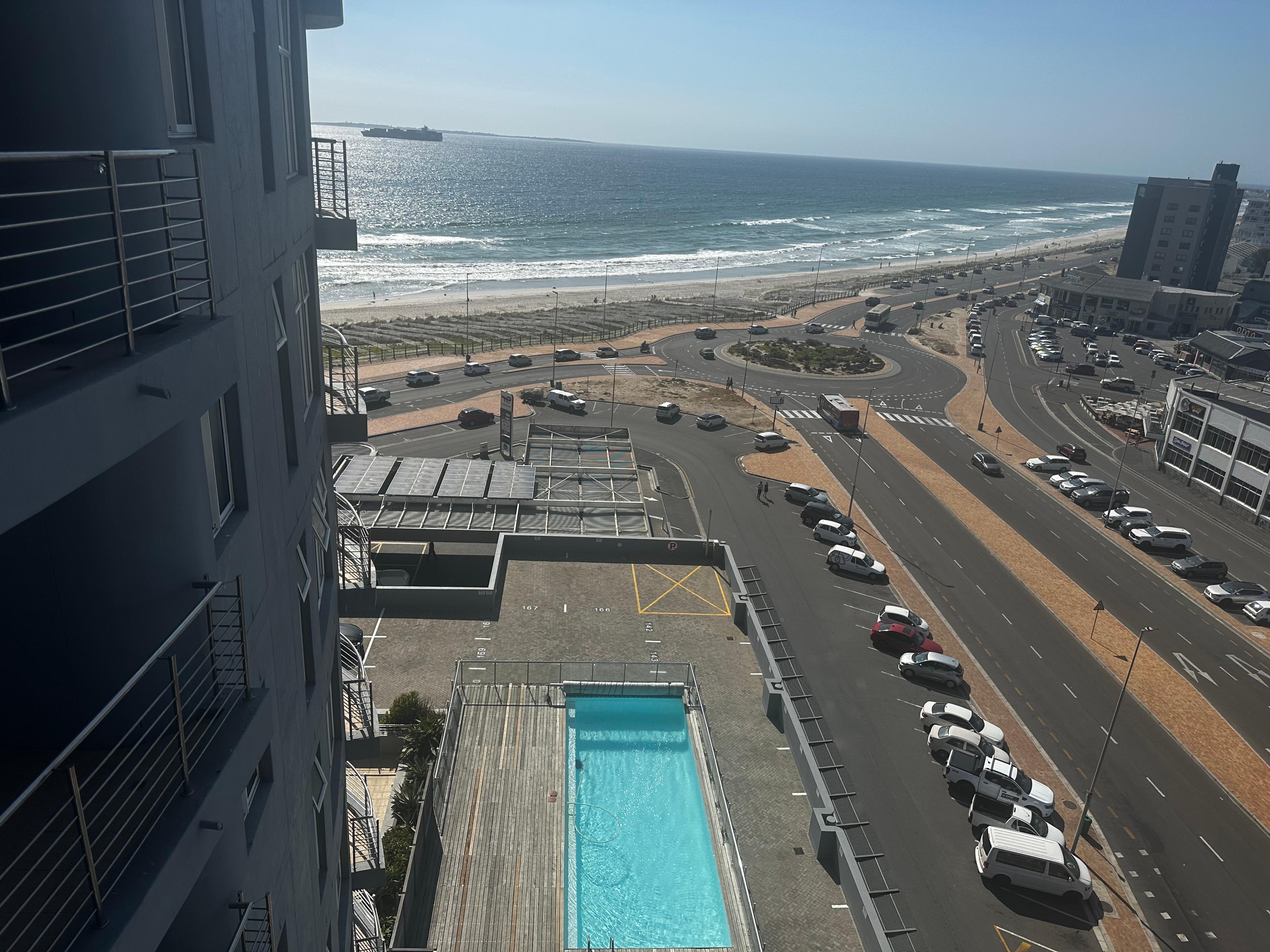 Image 2 of 6