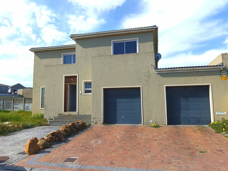 Main property image