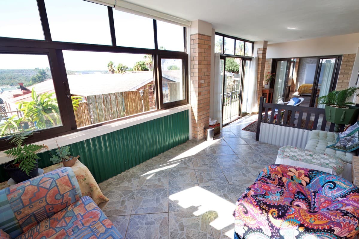 Image 2 of 6