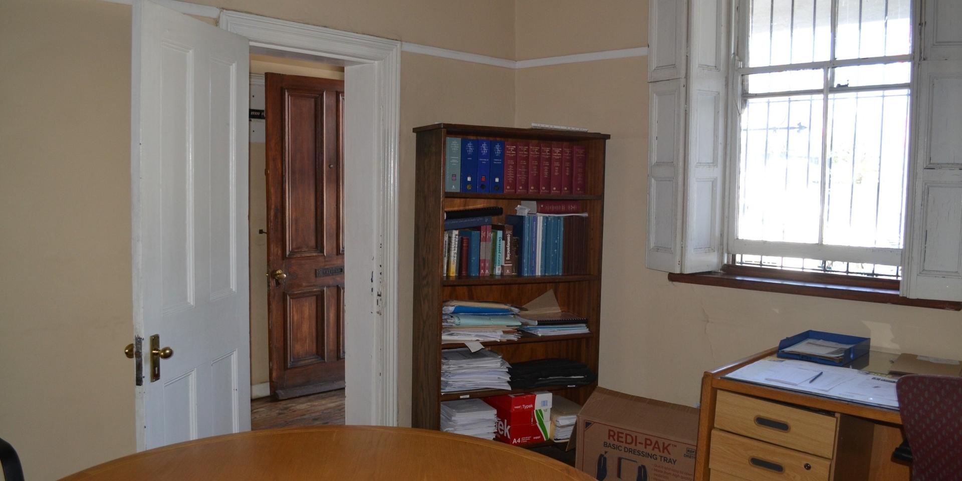 Image 3 of 6