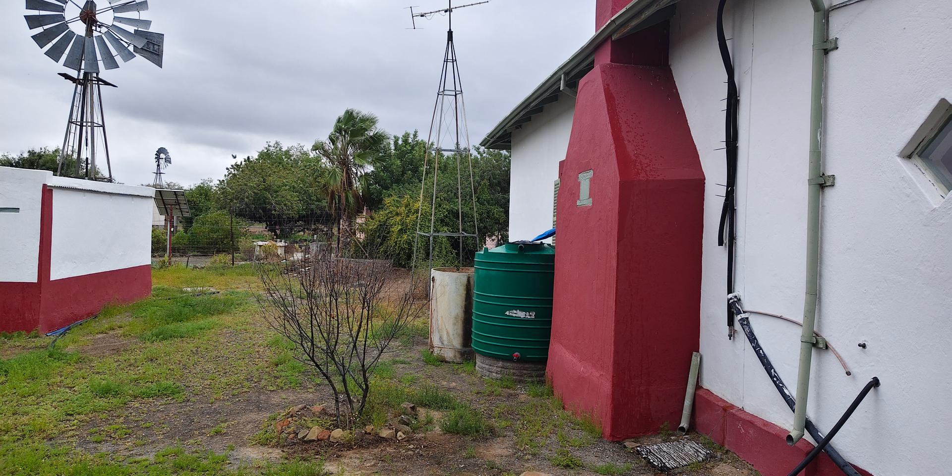 Image 4 of 6
