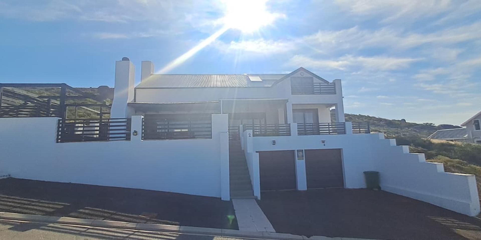 Image 2 of 6