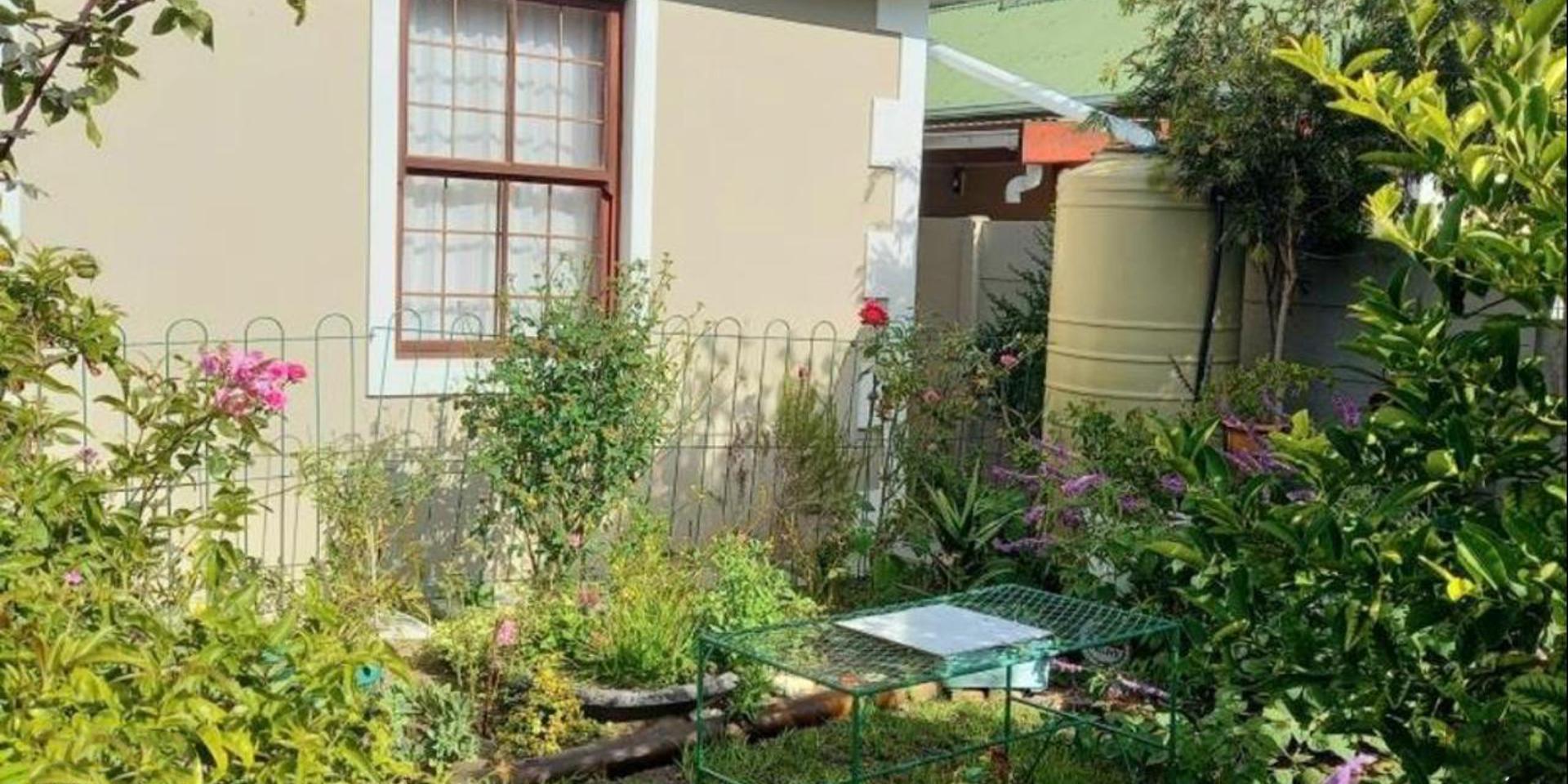 Image 2 of 6