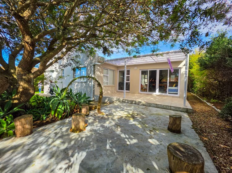 Main property image