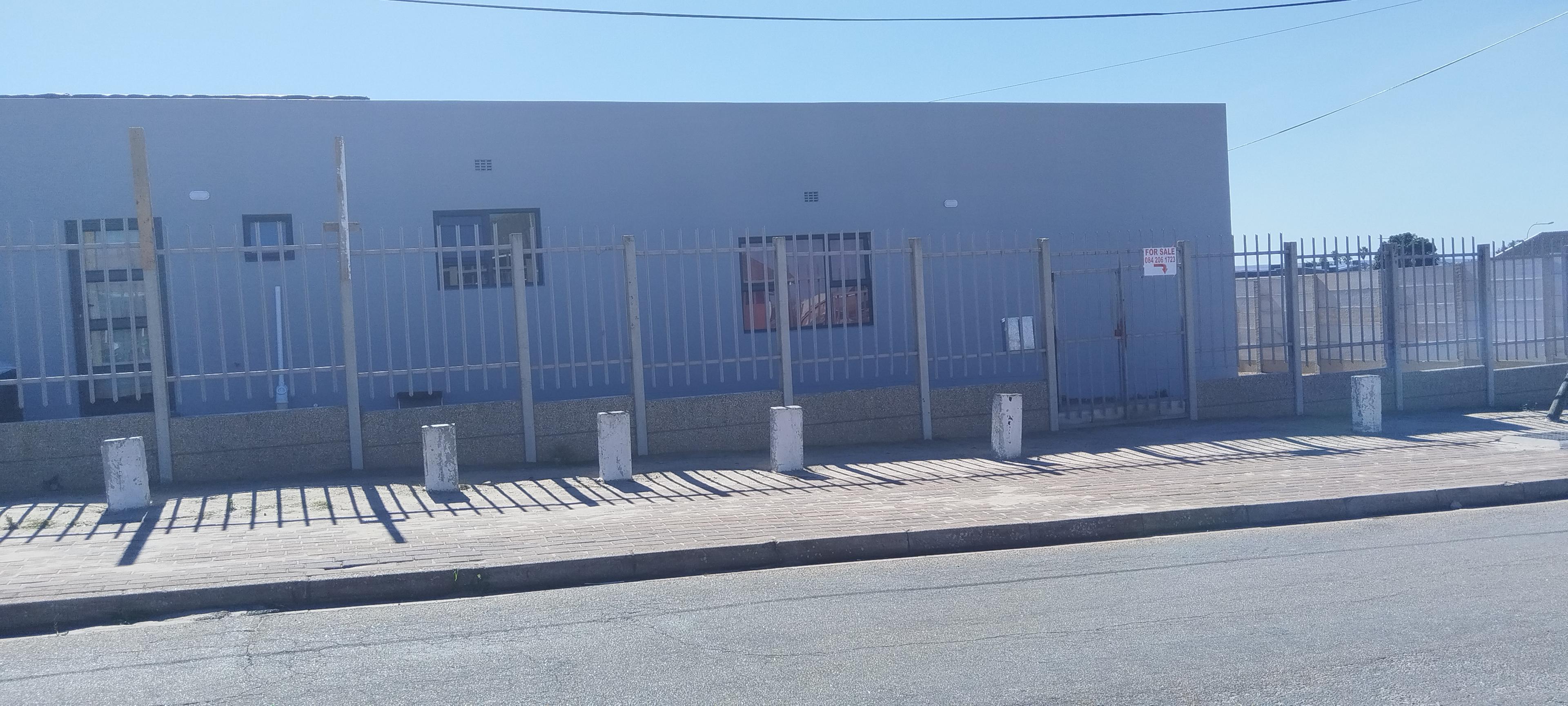 Image 1 of 6