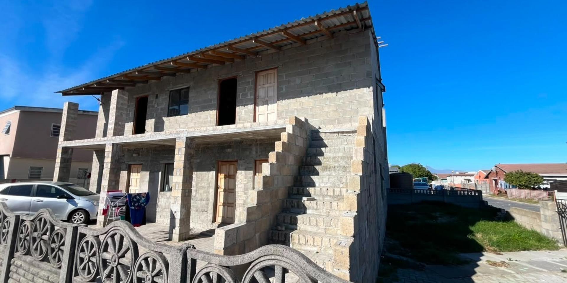 Image 2 of 6