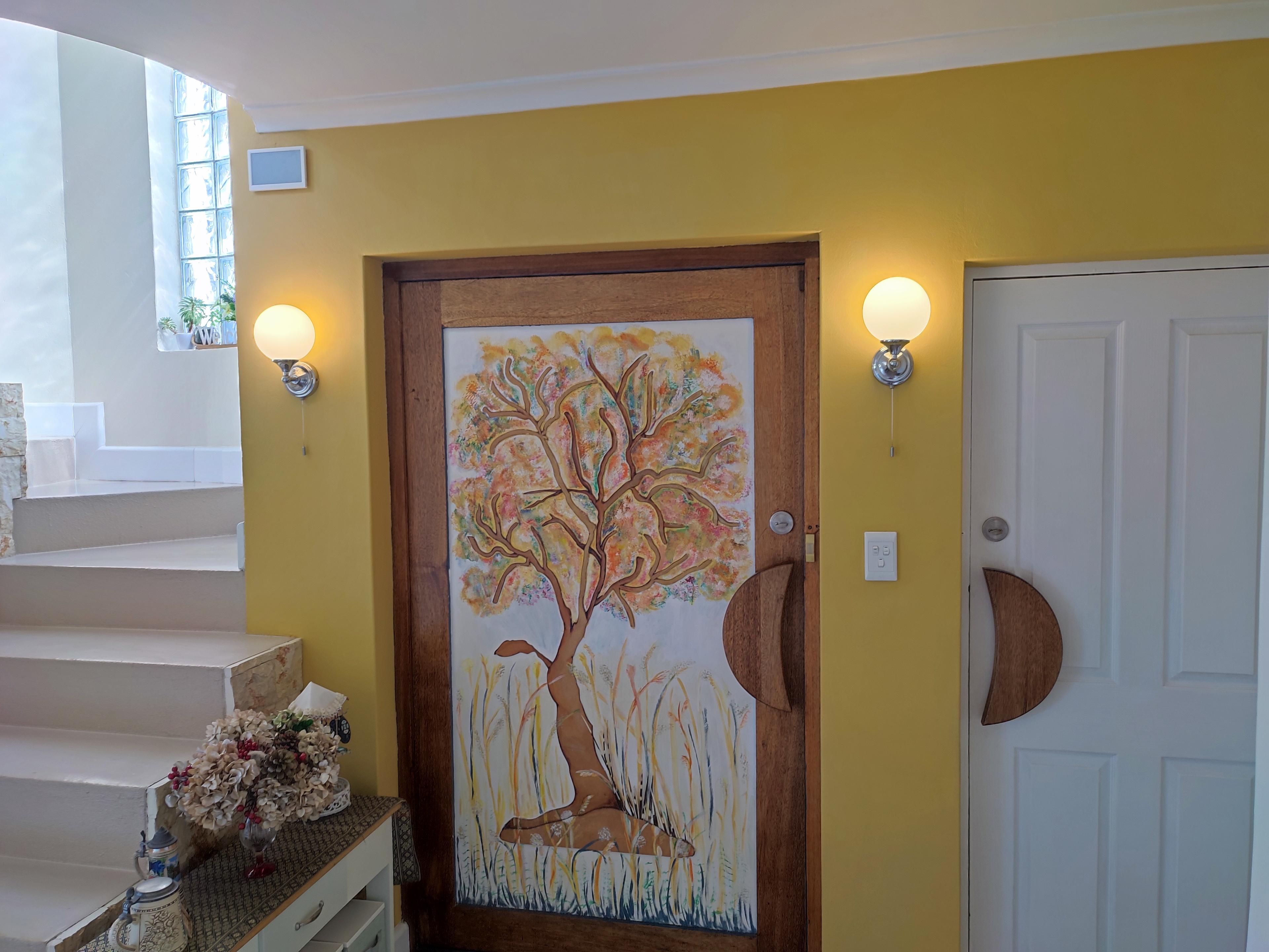 Image 2 of 6