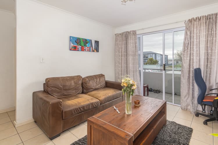 Main property image