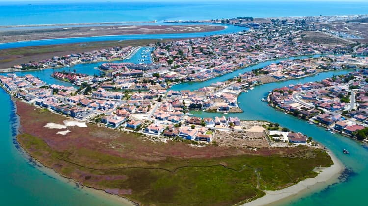 Main property image