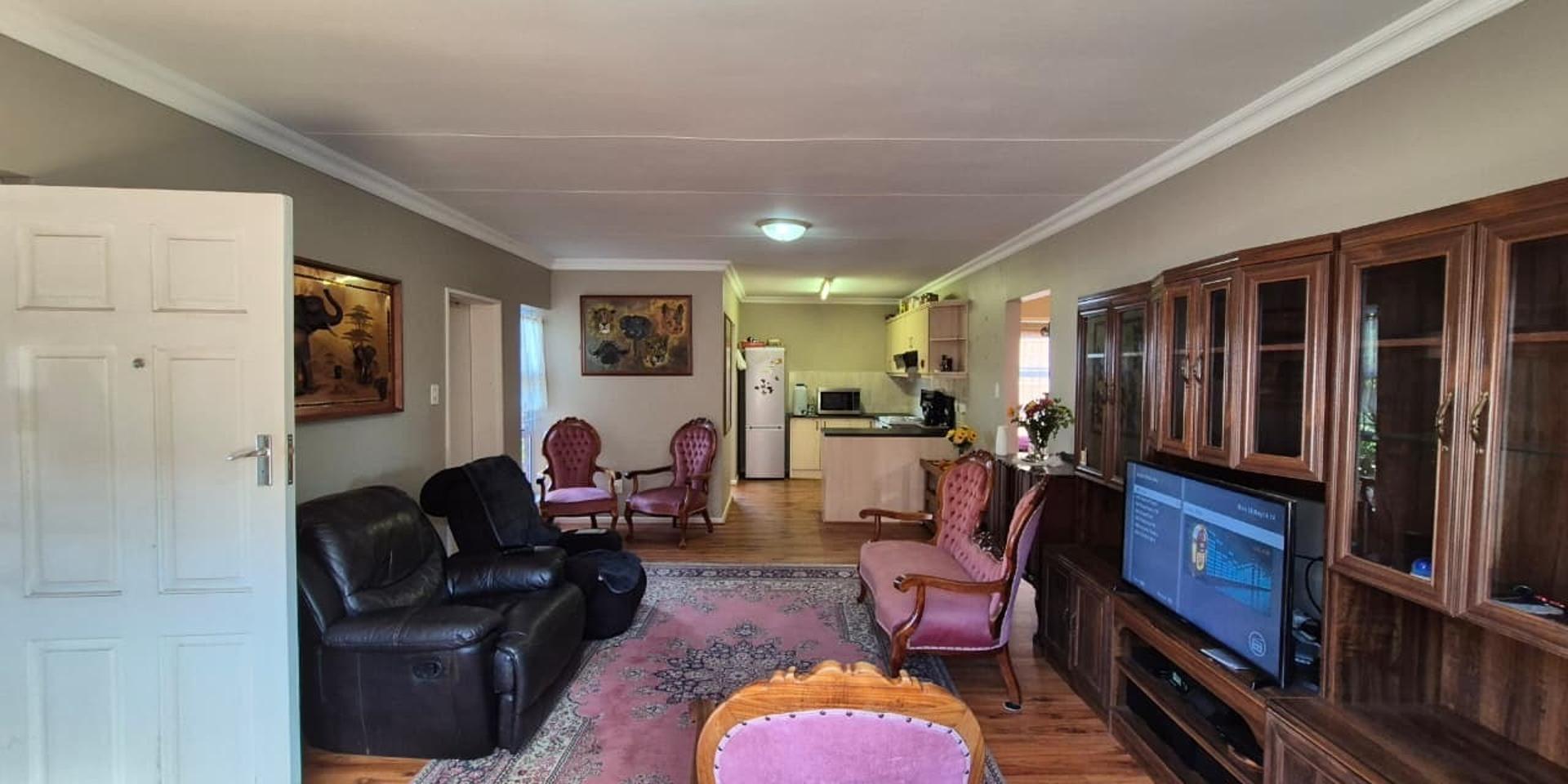 Image 4 of 6