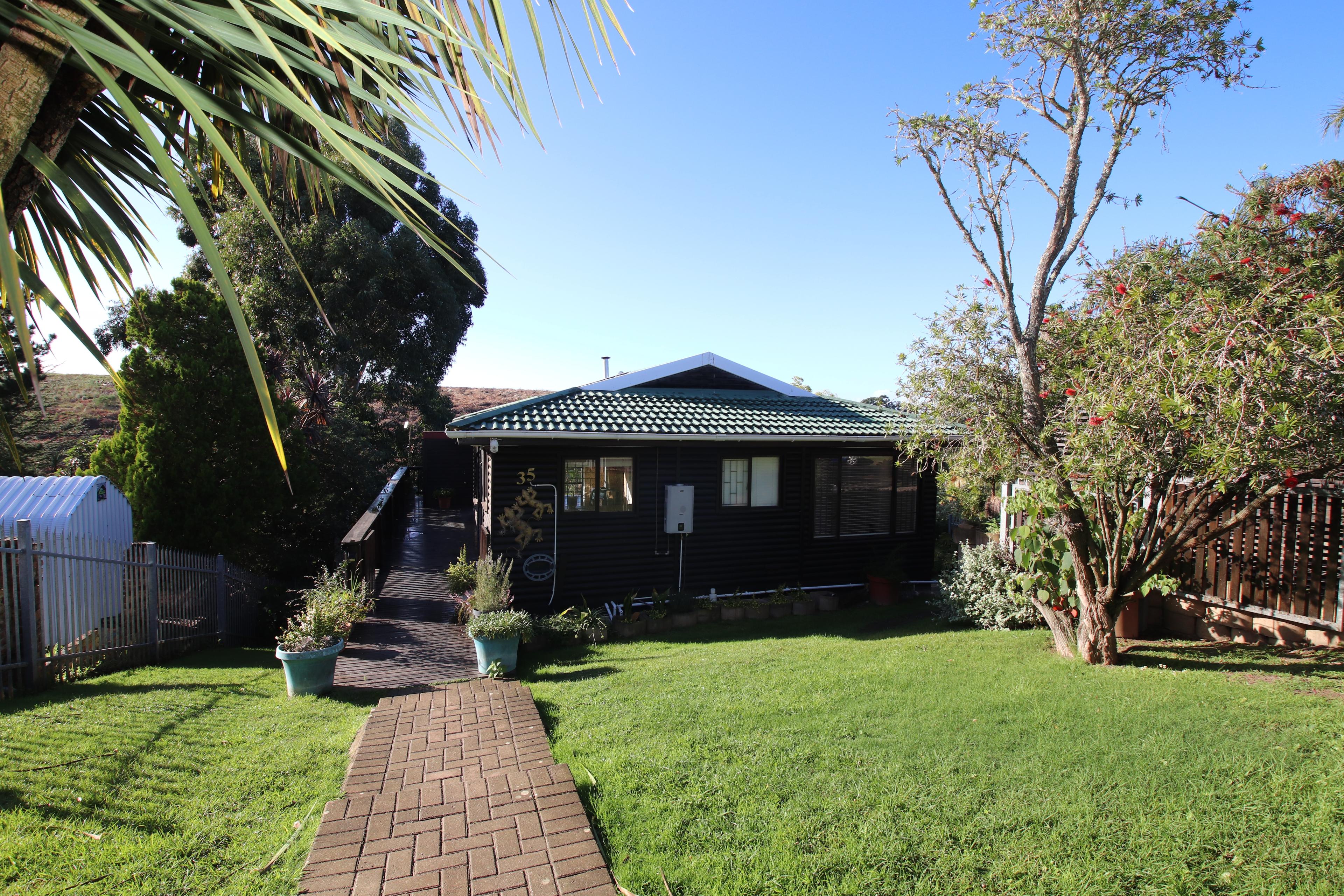 Image 2 of 6