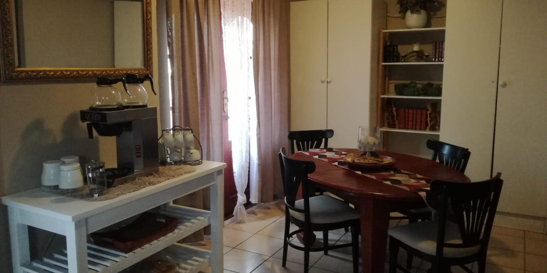 Image 4 of 6