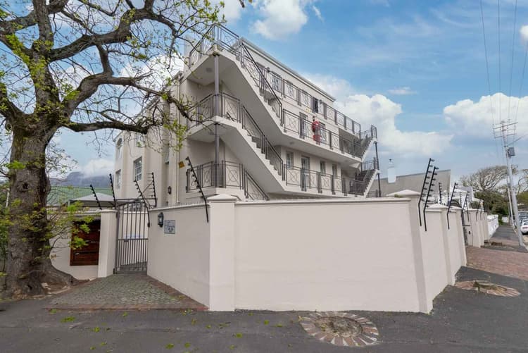 Main property image