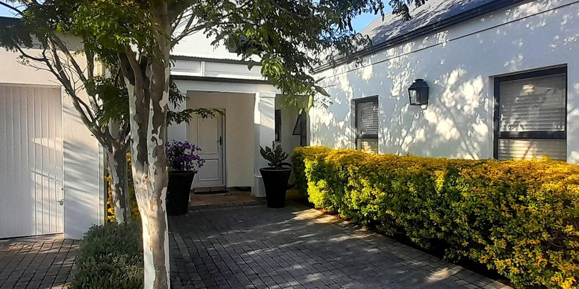 Image 2 of 6