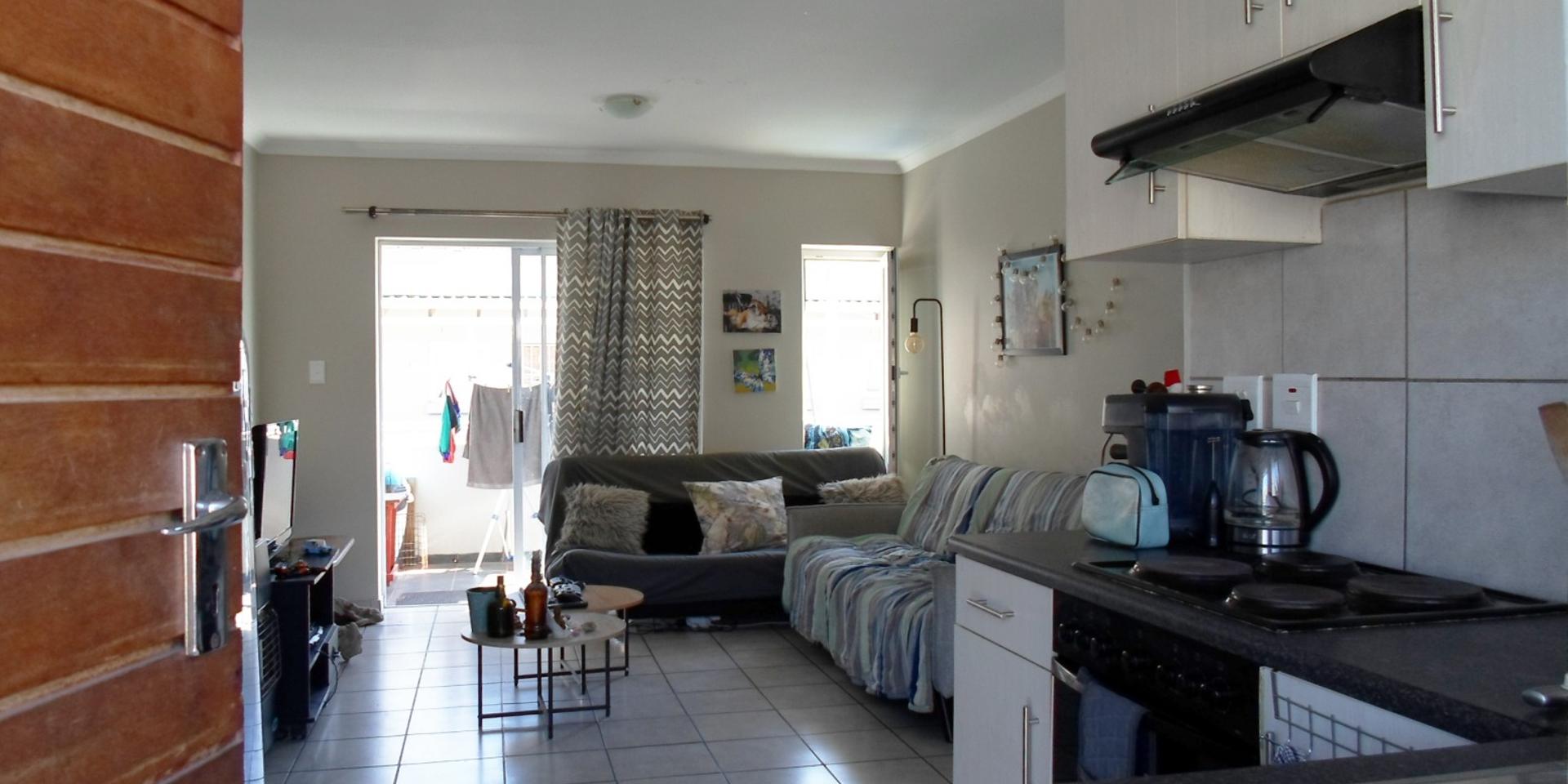 Image 5 of 6