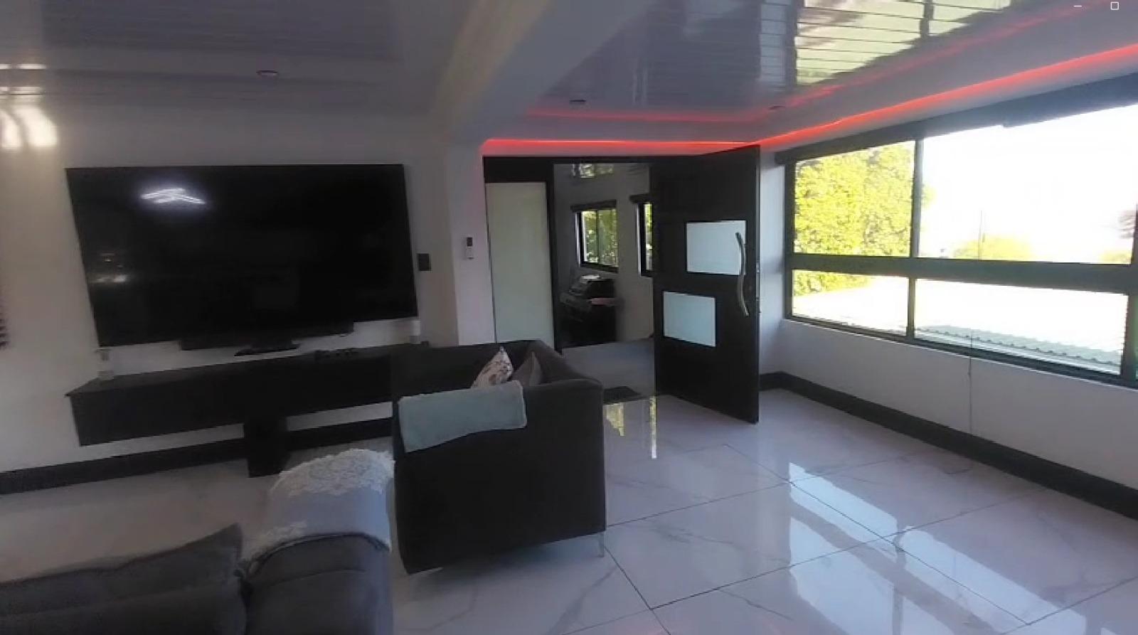 Image 2 of 6