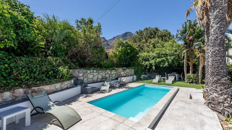 Main property image
