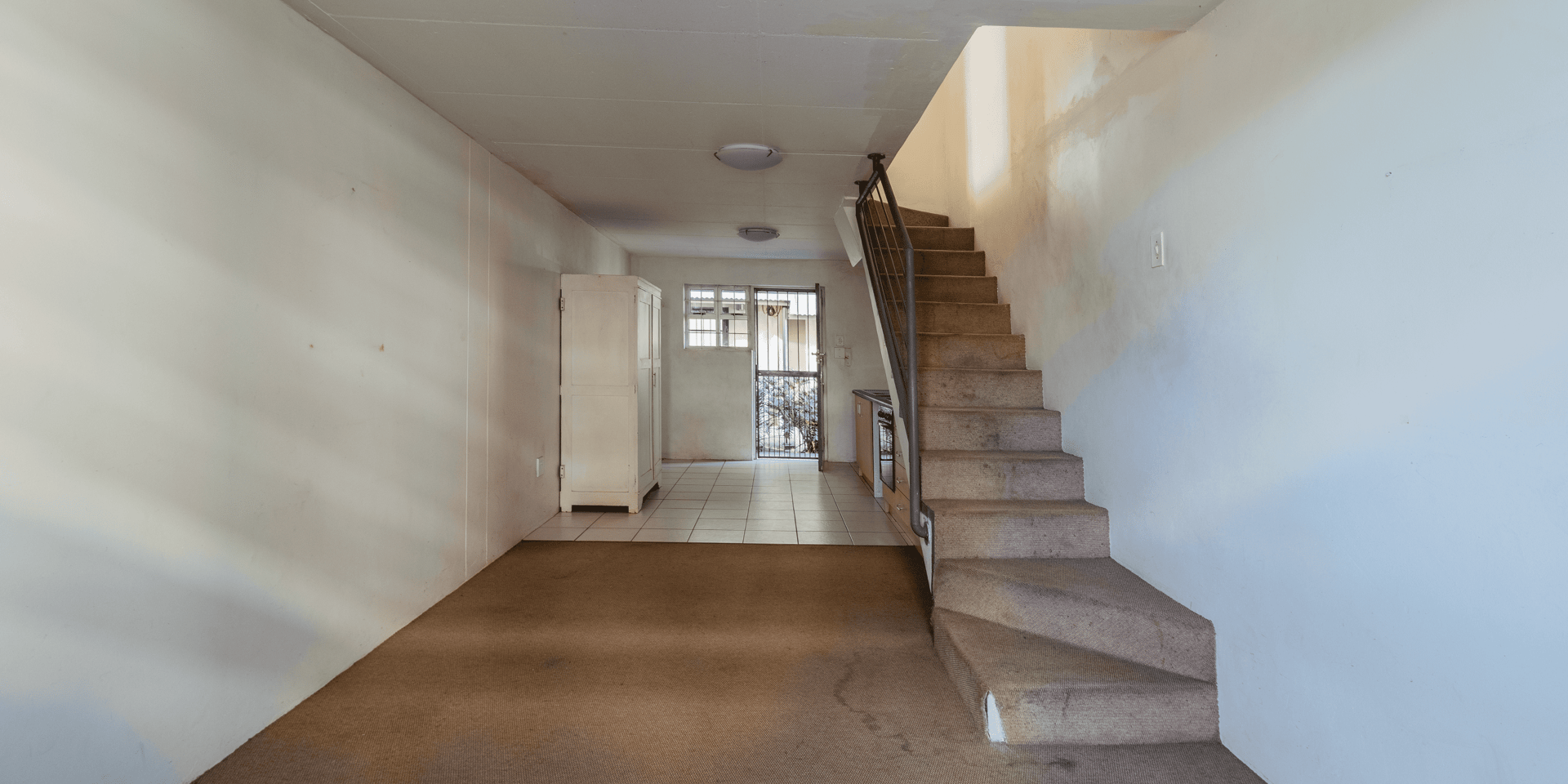 Image 4 of 6