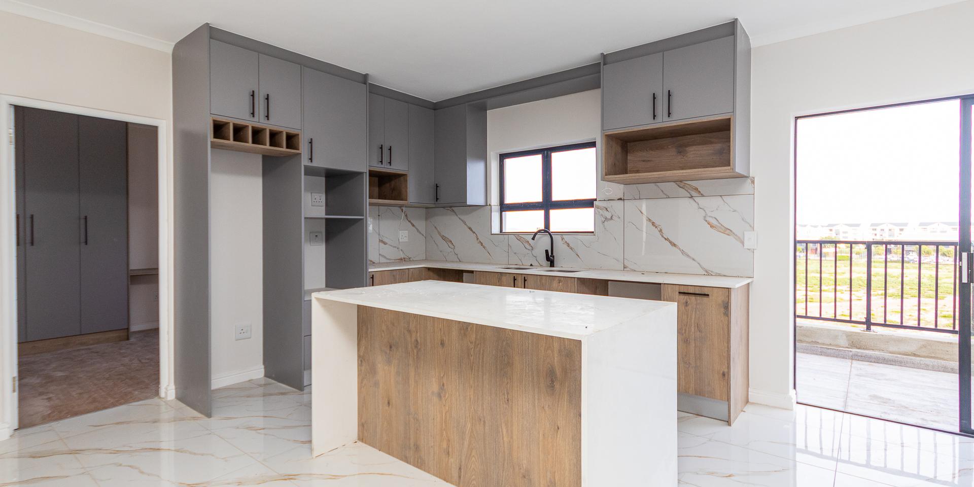 Image 2 of 6