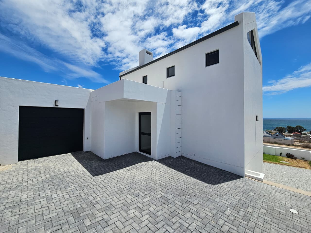 Image 2 of 6