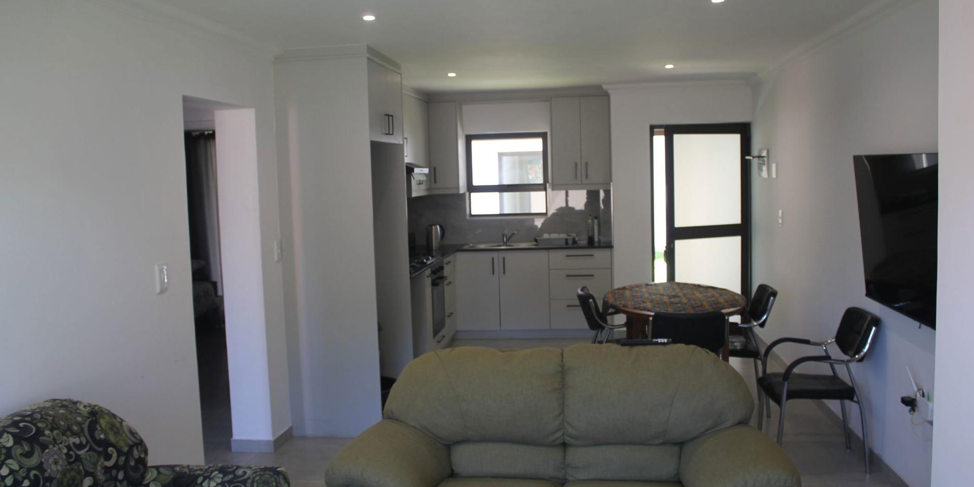 Image 2 of 6