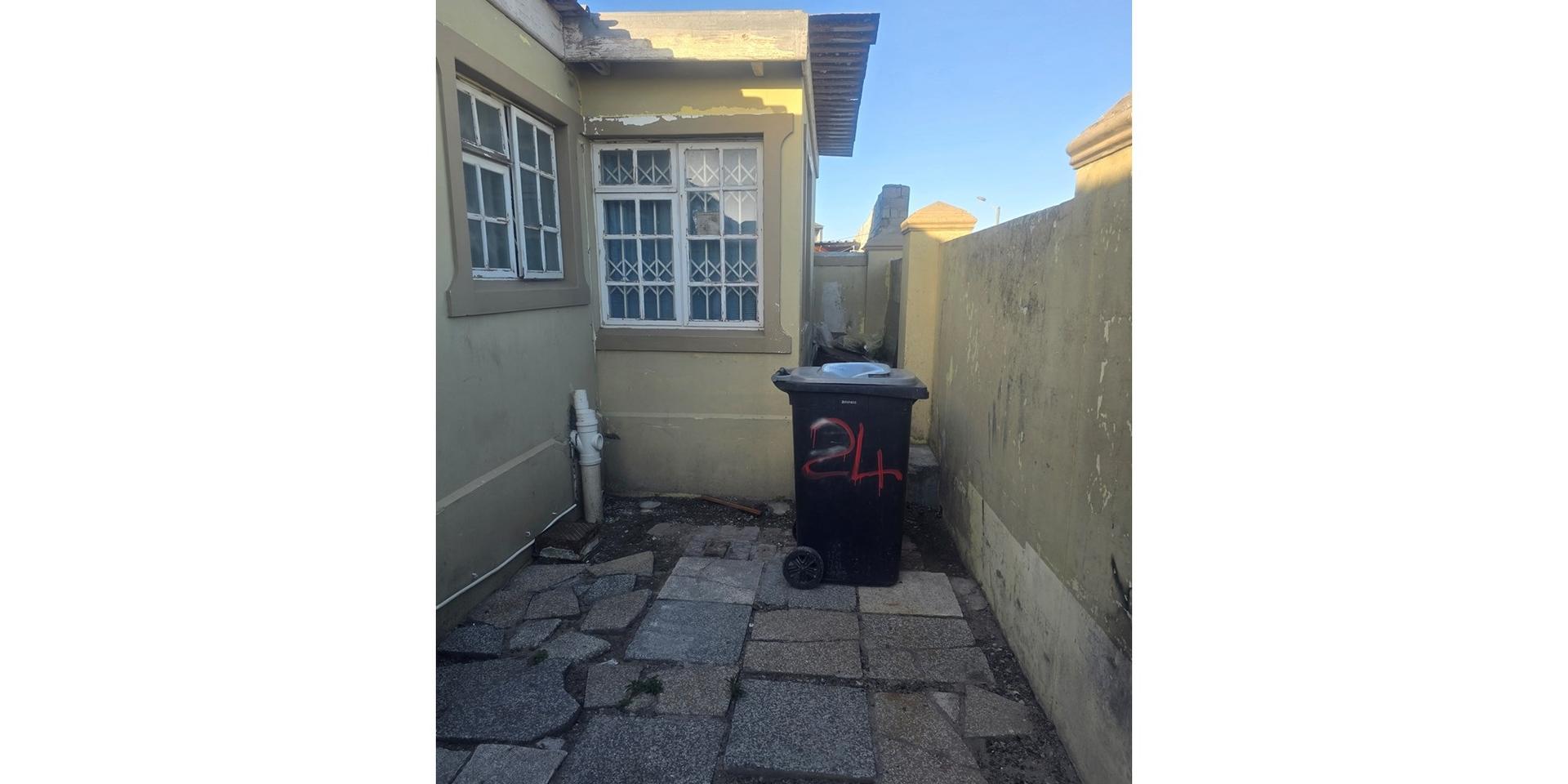 Image 5 of 6