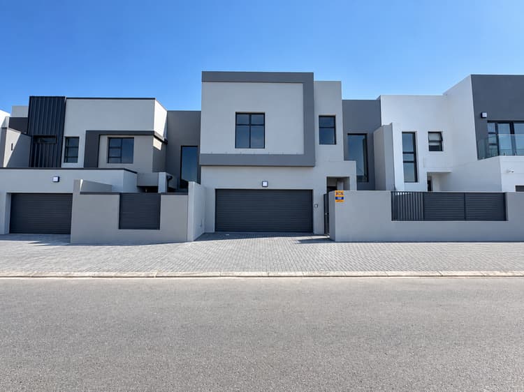 Main property image