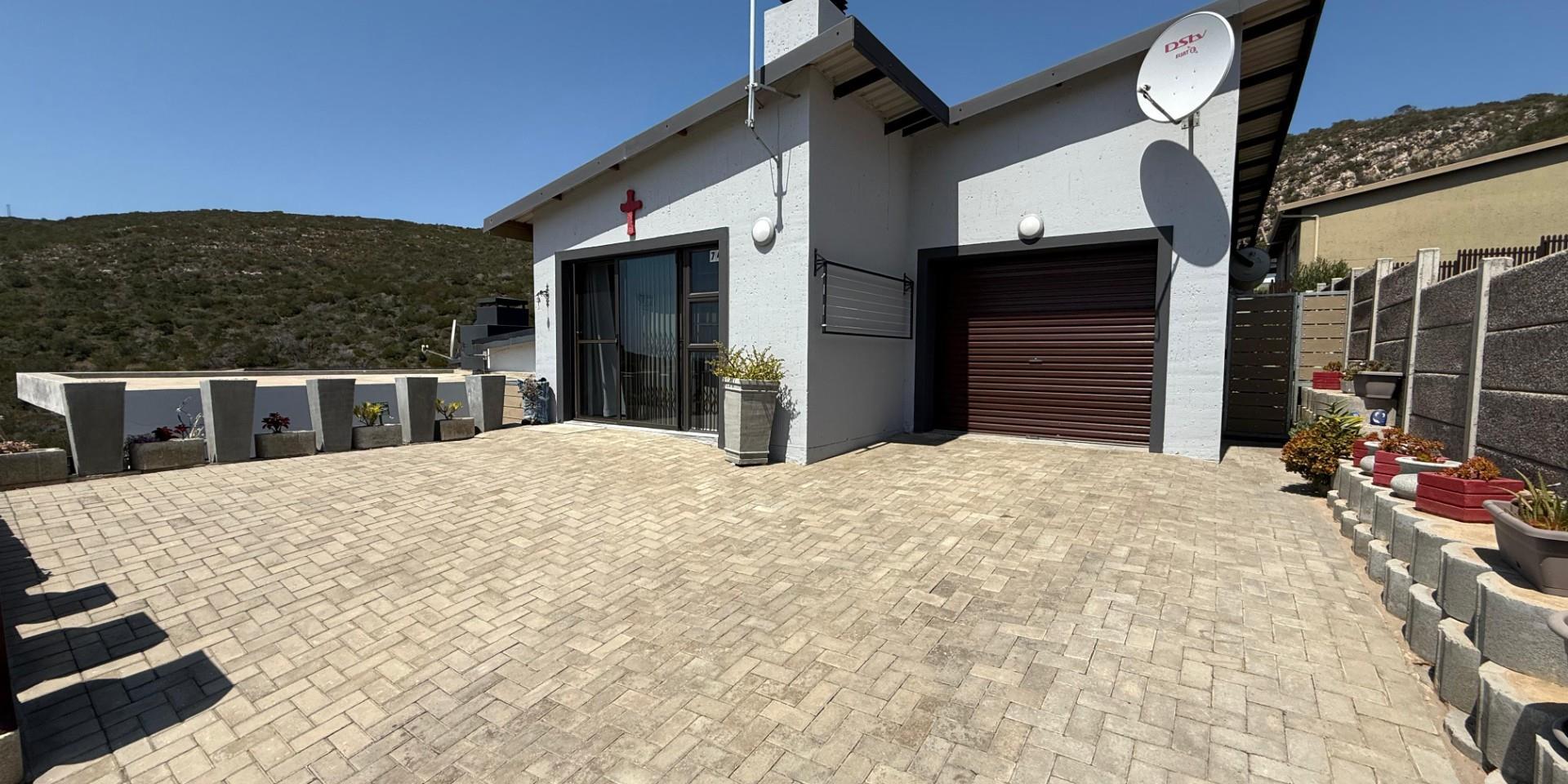 Image 2 of 6