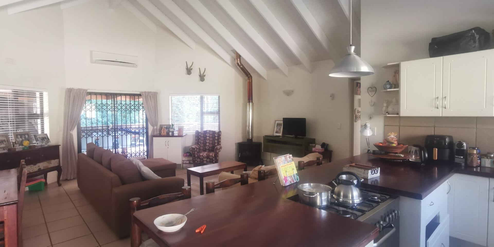 Image 4 of 6