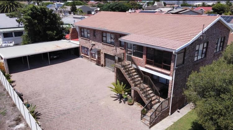 Main property image