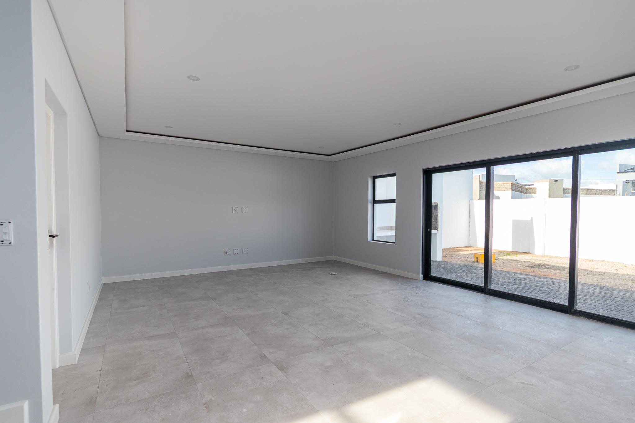 Image 3 of 6