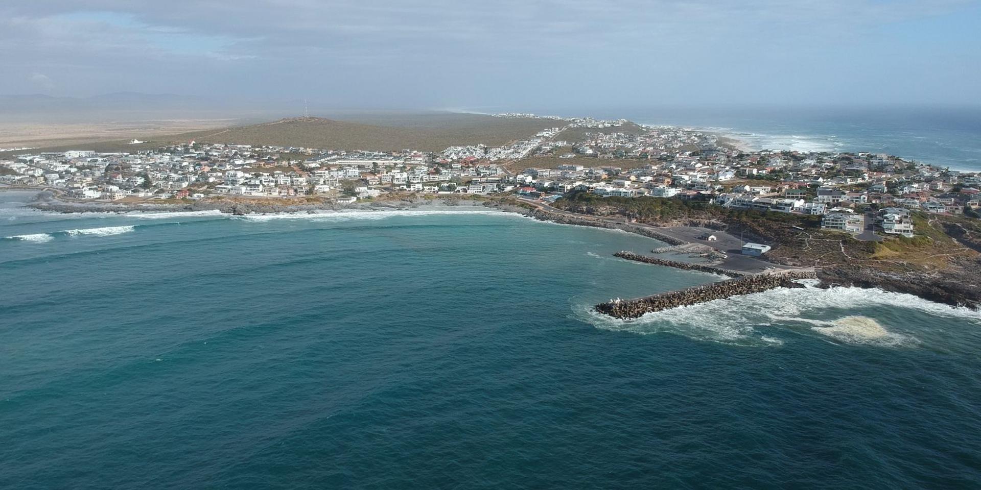 Image 3 of 6