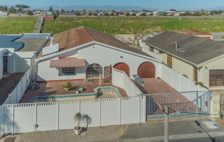 Main property image